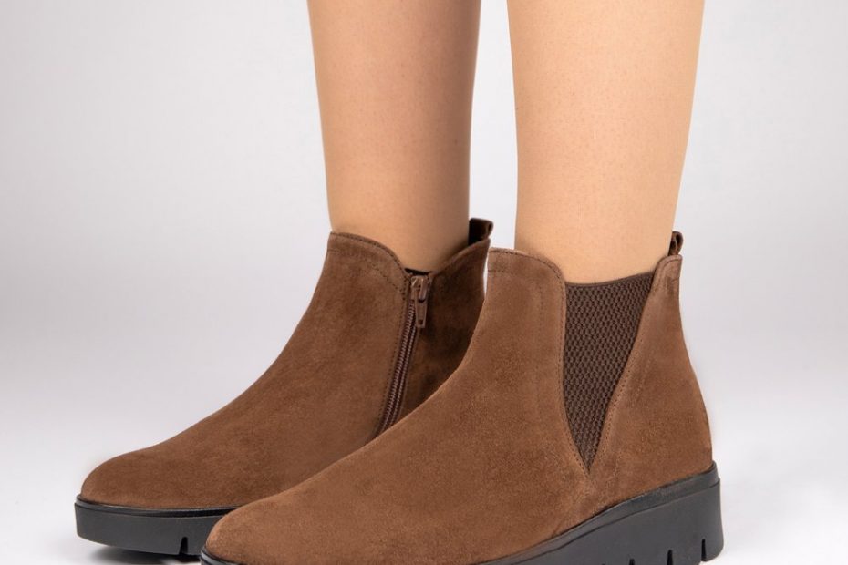 5 Chic Ways to Style Your Chelsea Boots for Any Occasion