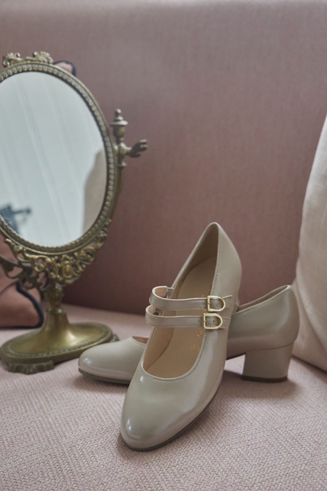 Walk In Robe Heels How to Walk In Heels β A Complete Guide | Gabor Blog