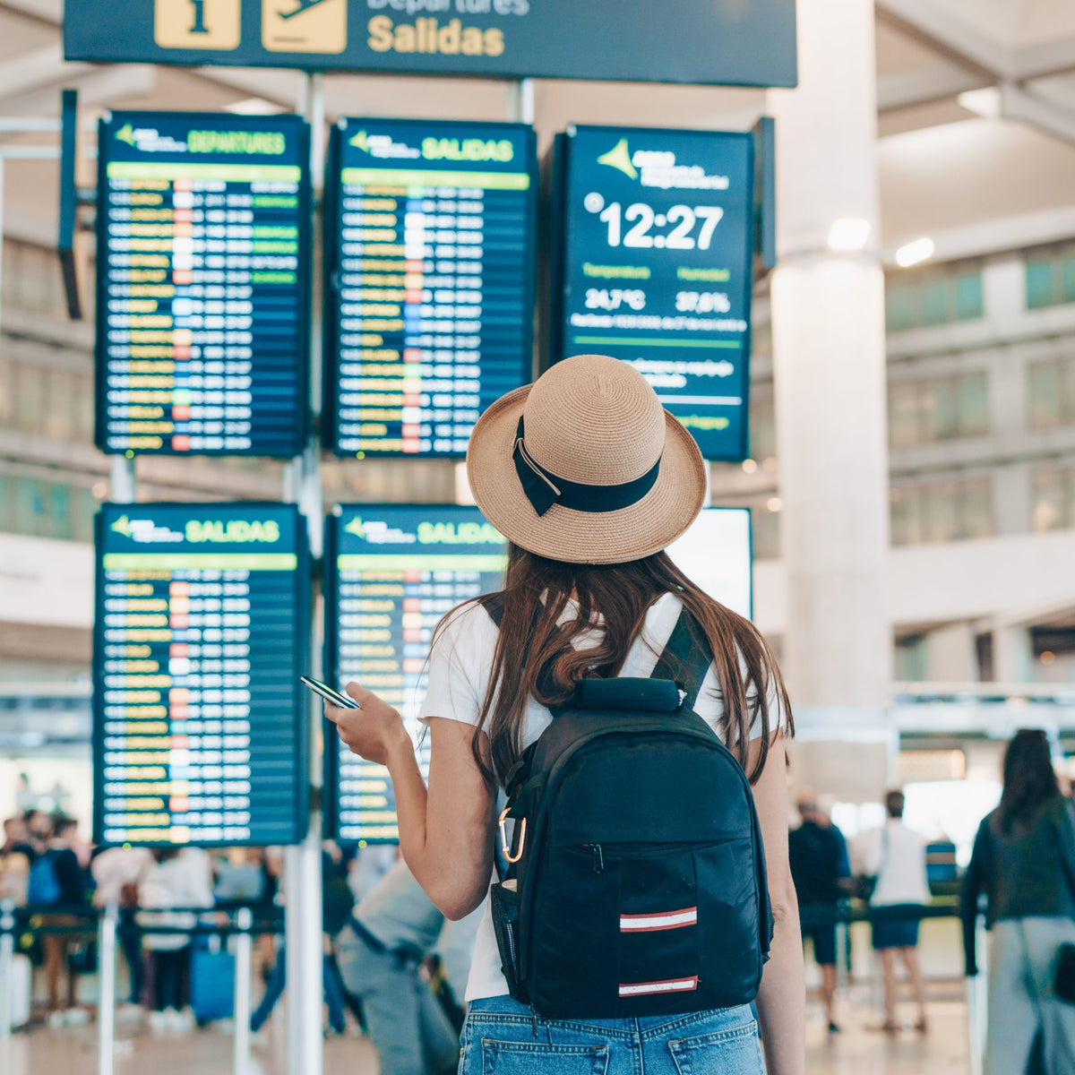 What to wear to the airport now
