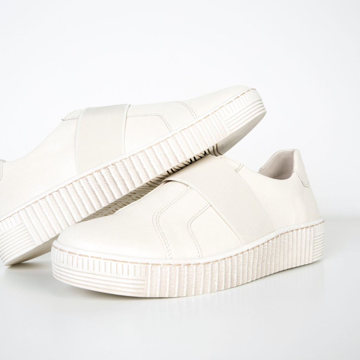 TRENDING TRAINERS - TAKE YOUR FAVOURITE PAIRS INTO AUTUMN