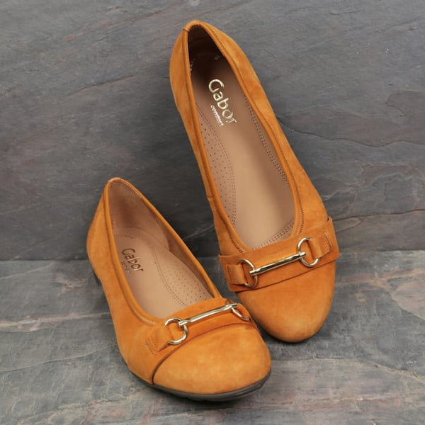 how to break in leather shoes