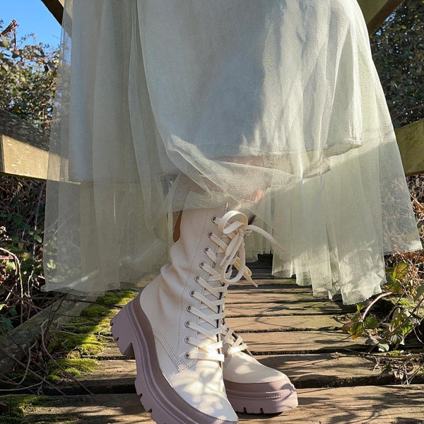 Stay Warm And Fashionable: The Best Boots For Cold Weather