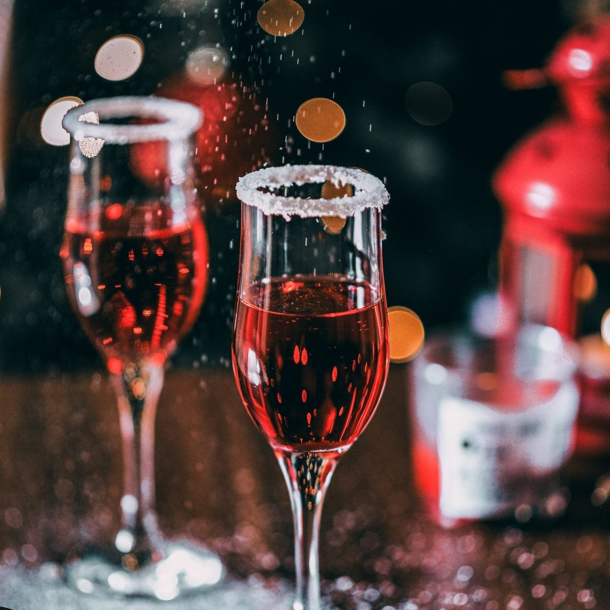 CHRISTMAS COCKTAIL RECIPES YOU NEED TO TRY