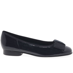 Assist Womens Bow Trim Ballerina Flats