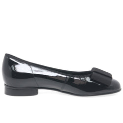 Assist Womens Bow Trim Ballerina Flats