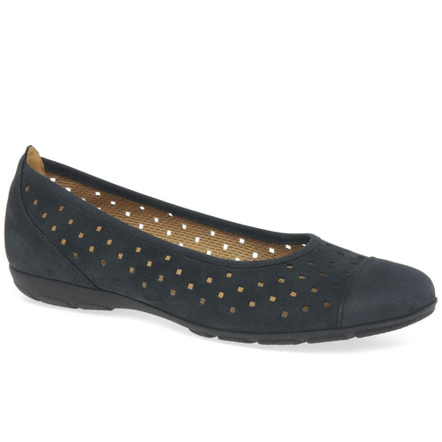 Ruffle Womens Punched Detail Casual Shoes