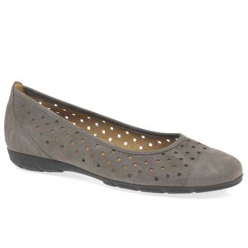 Ruffle Womens Punched Detail Casual Shoes