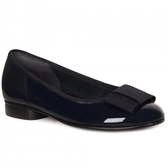 Assist Womens Bow Trim Ballerina Flats